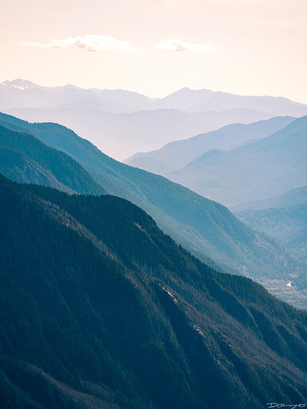 Landscape and portrait photos from a July 2020 trip to the North Cascades. Sourdough Mountain, Diablo Lake, Ross Lake and more.